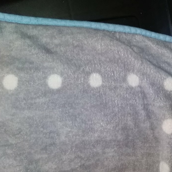 Twin size throw - Picture 2 of 3